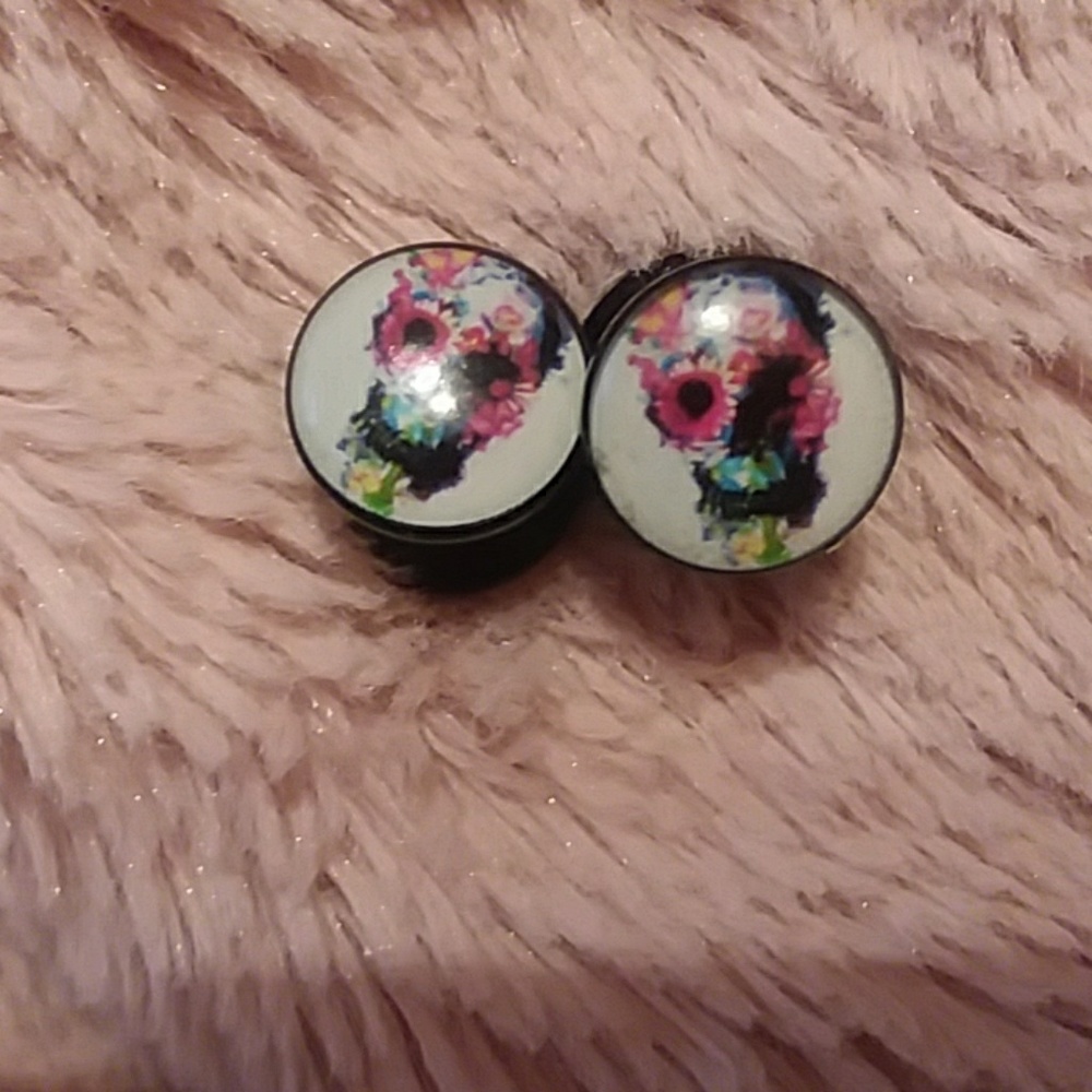 Size 0 skull flower gagues